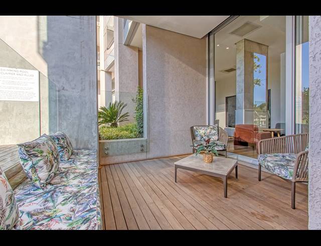 2 BEDROOM APARTMENT FOR SALE IN SANDOWN
